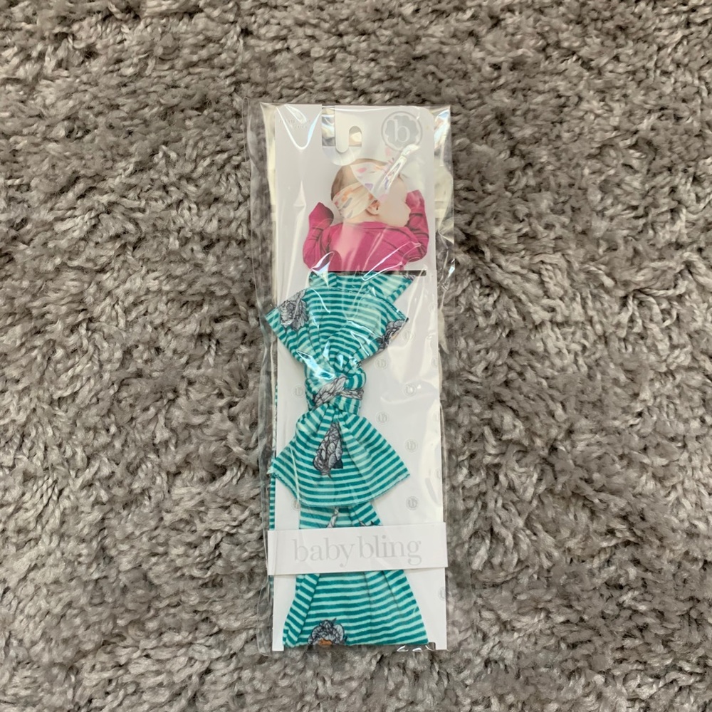 Baby bling bow